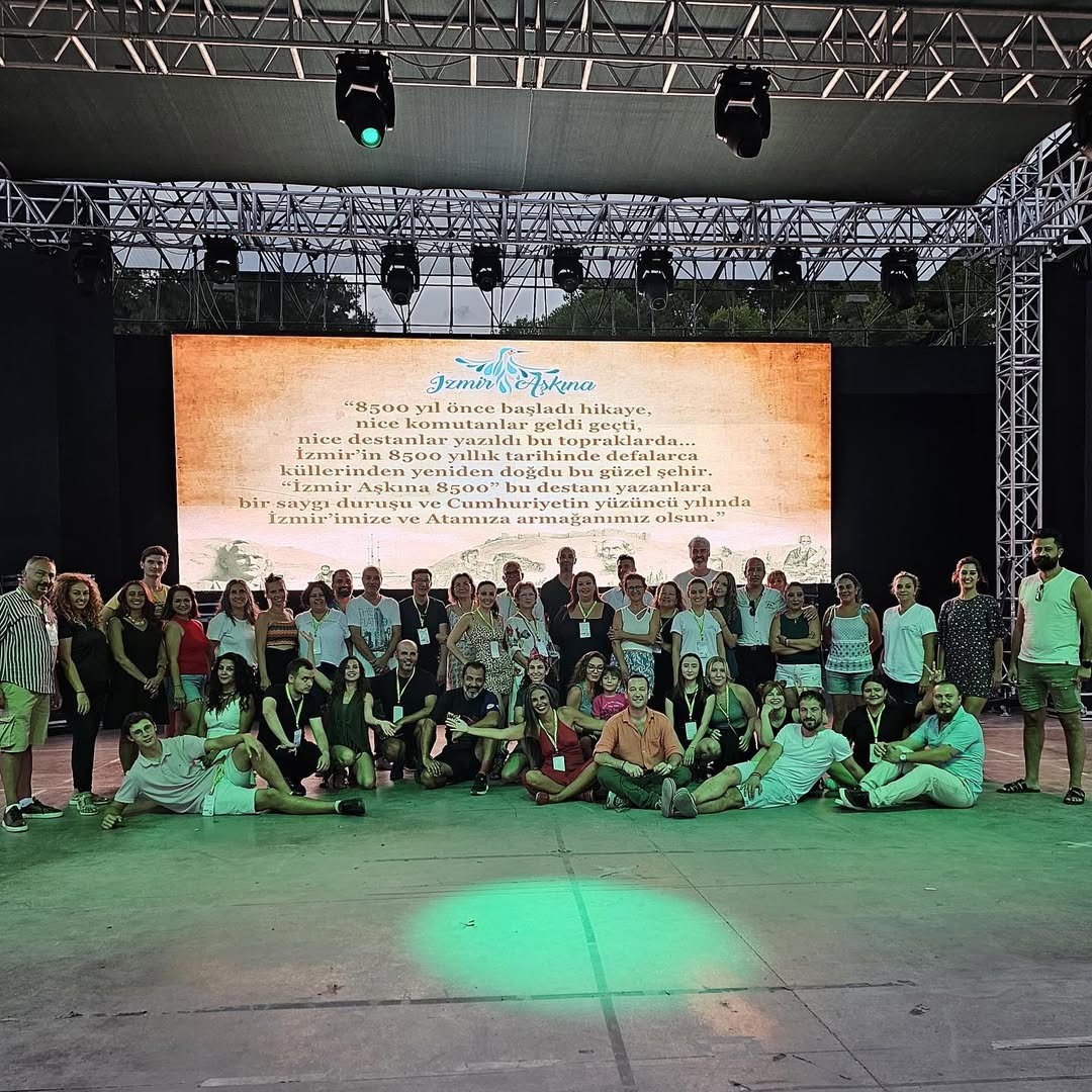 İzmir Aşkına Müzikali